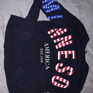 H&M Minnesota long sleeve crop top